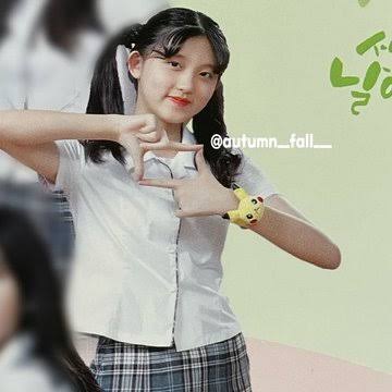 「LE SSERAFIM」宮脇咲良 純白ミニワンピ姿公開に反響「かわいいが渋滞」「美しい天使」