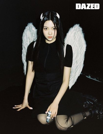 「LE SSERAFIM」宮脇咲良 純白ミニワンピ姿公開に反響「かわいいが渋滞」「美しい天使」