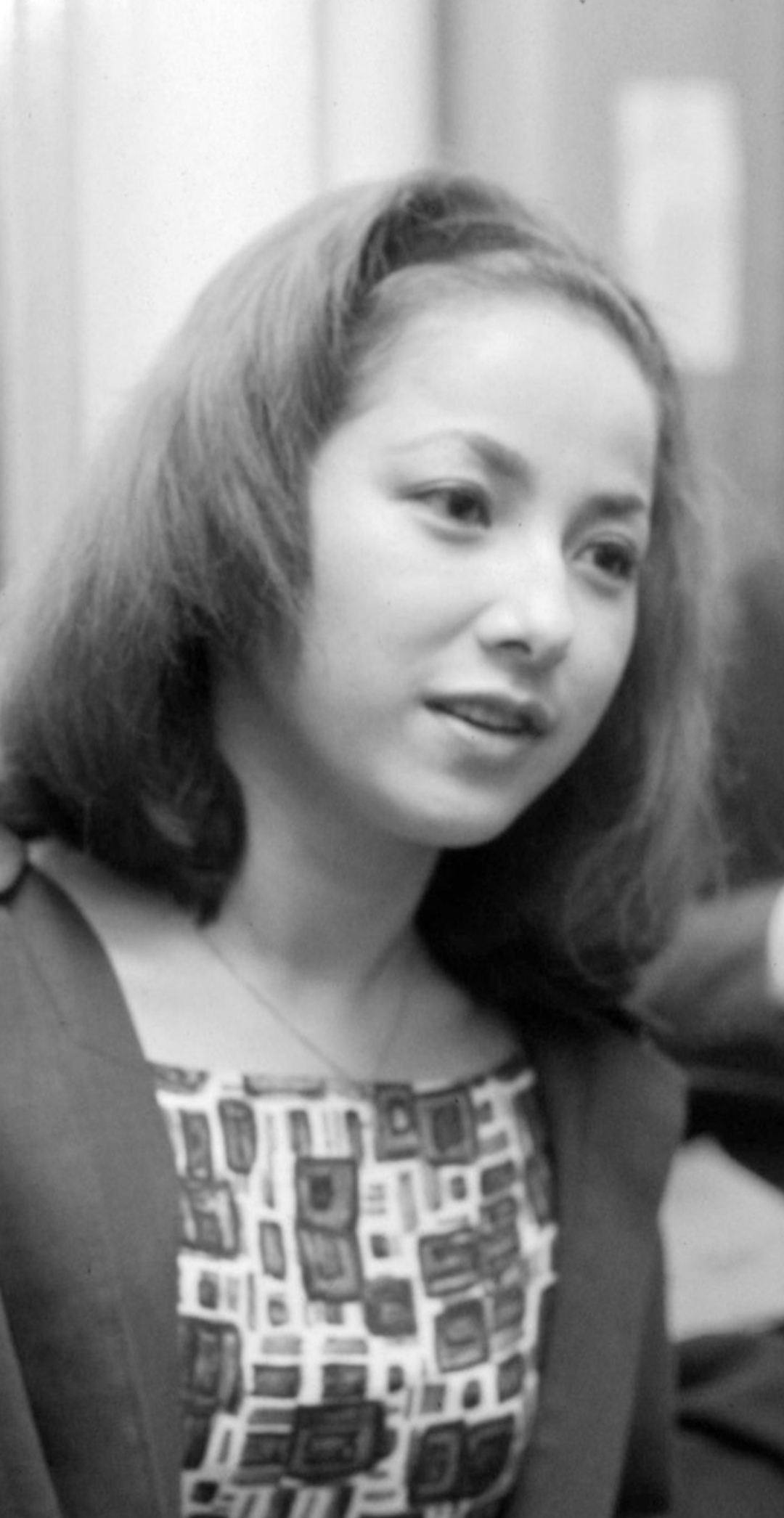 毎年骨折、「鍋焦がし」トラブル… 女優・冨士眞奈美がそれでも「独居最高!」と語る理由