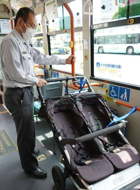 バスで「ベビーカー畳め」に波紋　ルールではOKも…