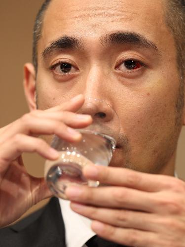 舛添要一氏、駅タクシー乗り場の設計を批判　「利用者無視」「時代遅れの国」