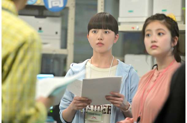清原果耶 「霊媒探偵・城塚翡翠」で主演 鳥肌もの!原作表紙を完全再現