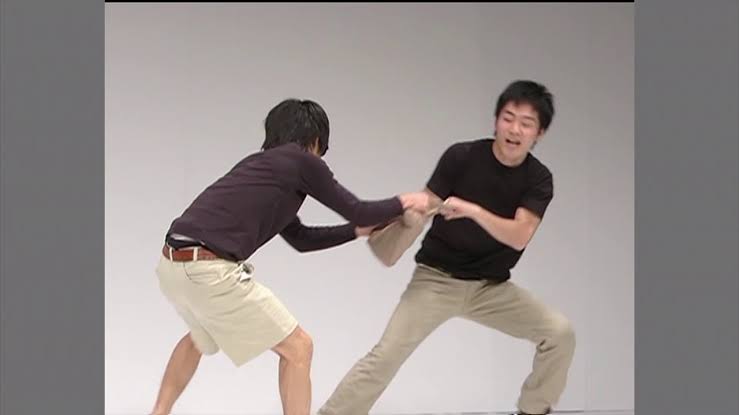 芸人名を書くと誰かが一番好きなコントをアンカーを付けて返してくれるトピ