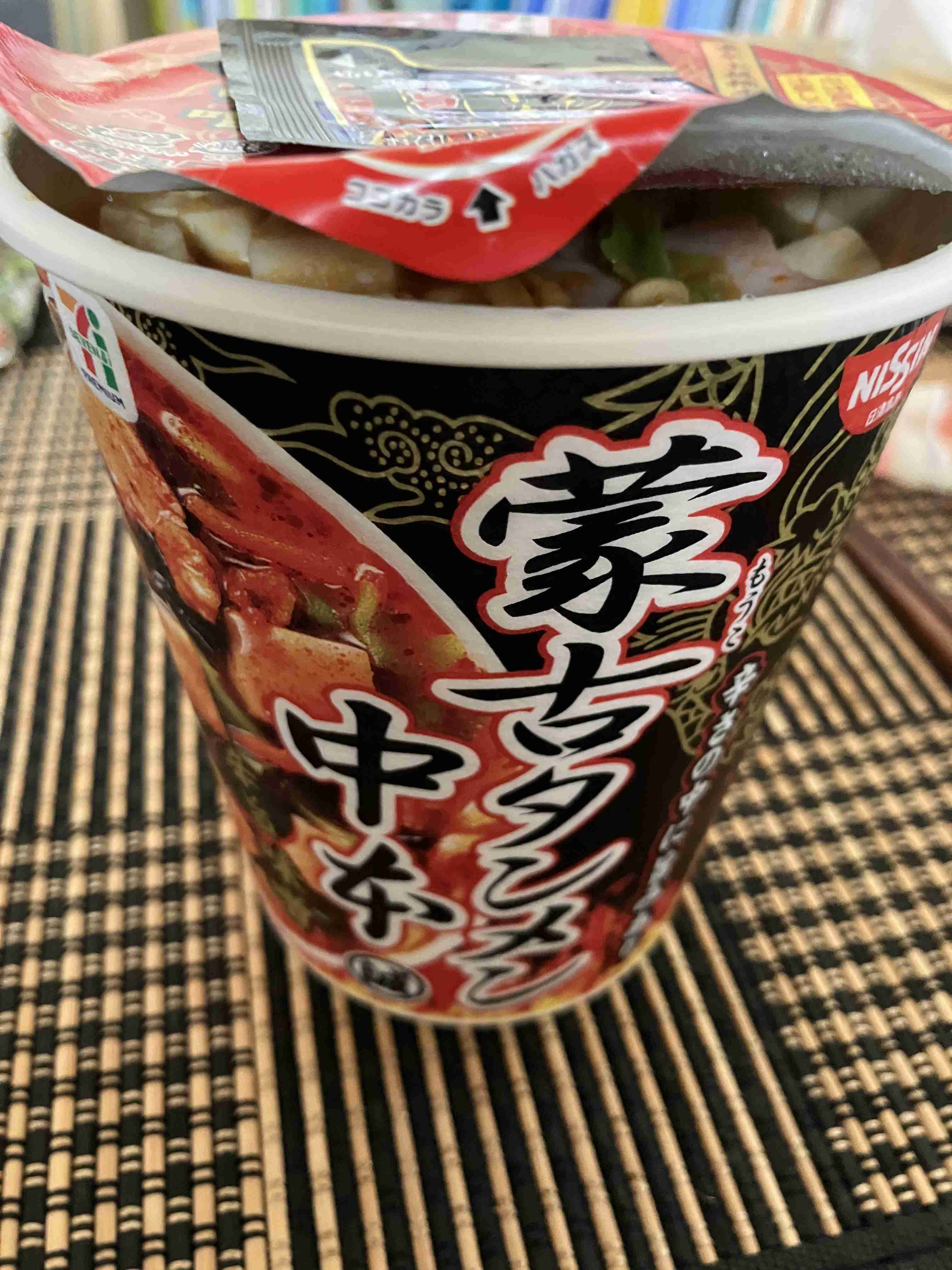 今、家にある全てのカップ麺、袋麺