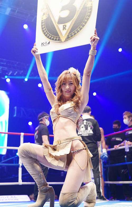 美魔女RIZINガール・じゅんこ　45歳と明言！疑惑の声に「ガチなんです」