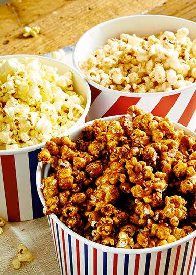 映画館で何か買いますか？