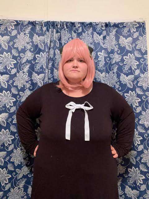 TBS若林有子アナが“アーニャ”コスプレ　「70点ちょいくらい」採点に不満「低くない!?」
