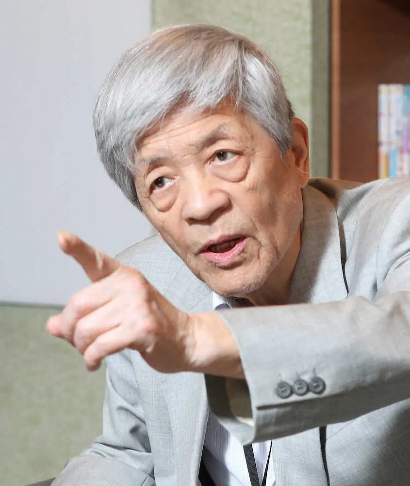 自分の氏名の総画数を発表するトピ