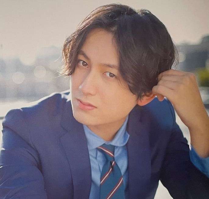 二次元と三次元のイケメンを交互に貼っていくトピ part5