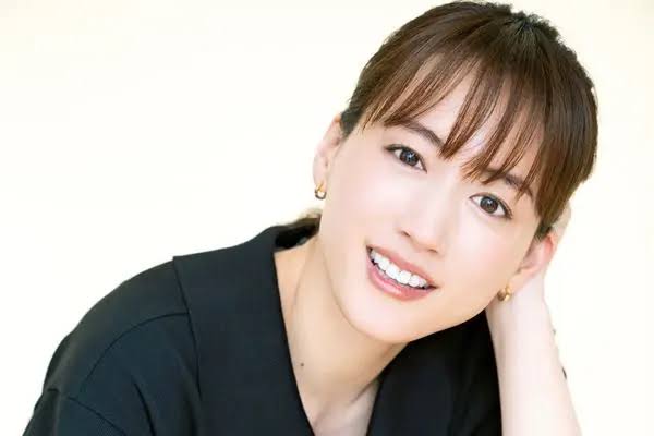 綾瀬はるか『news23』で戦争・平和を考える「想像をふくらませて学んでいきたい」