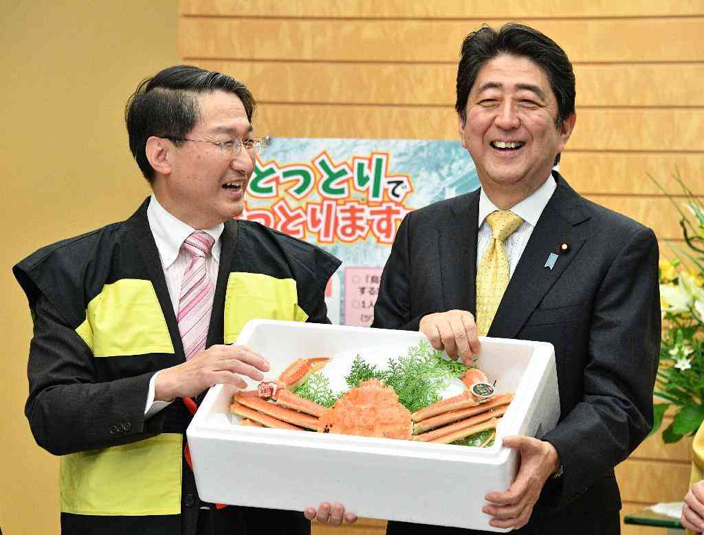 菅義偉前首相　安倍元首相は「寂しがり屋でもありました」、銃撃の一報受け「そばにいてやりたい」と奈良へ