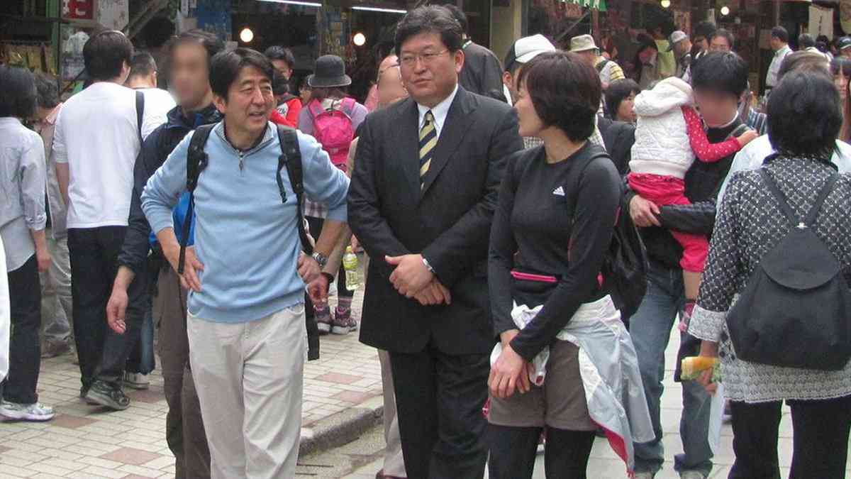 菅義偉前首相　安倍元首相は「寂しがり屋でもありました」、銃撃の一報受け「そばにいてやりたい」と奈良へ