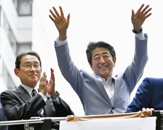 菅義偉前首相　安倍元首相は「寂しがり屋でもありました」、銃撃の一報受け「そばにいてやりたい」と奈良へ