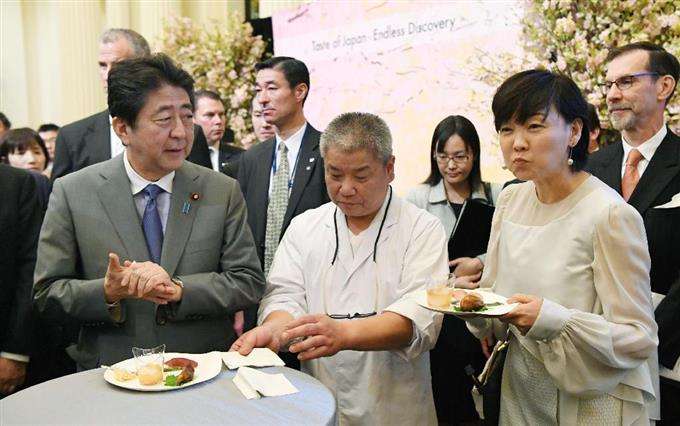 菅義偉前首相　安倍元首相は「寂しがり屋でもありました」、銃撃の一報受け「そばにいてやりたい」と奈良へ