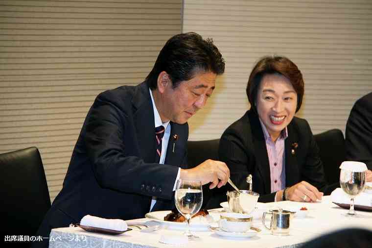 菅義偉前首相　安倍元首相は「寂しがり屋でもありました」、銃撃の一報受け「そばにいてやりたい」と奈良へ