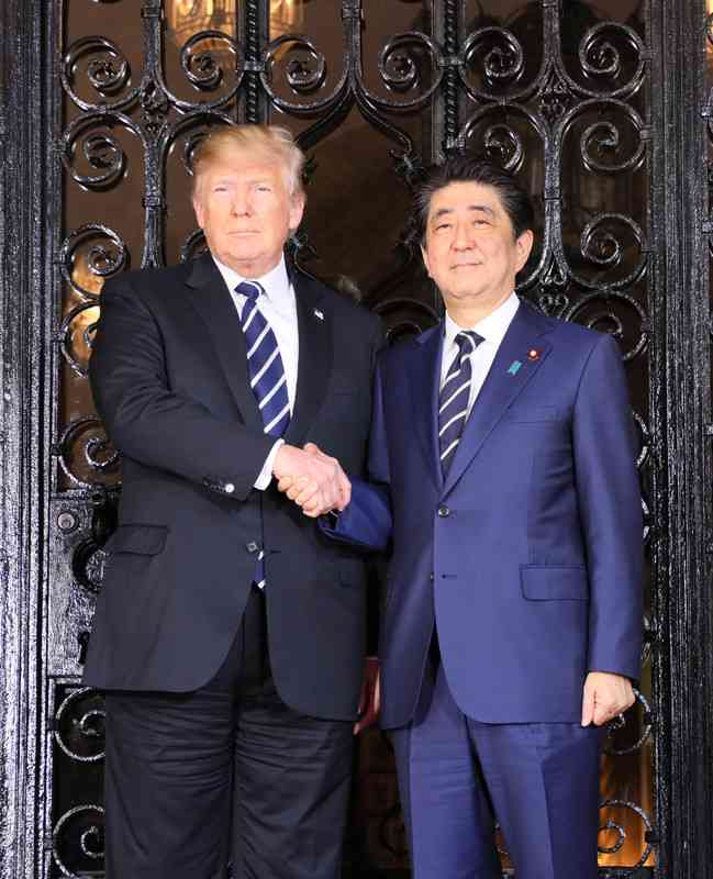 菅義偉前首相　安倍元首相は「寂しがり屋でもありました」、銃撃の一報受け「そばにいてやりたい」と奈良へ