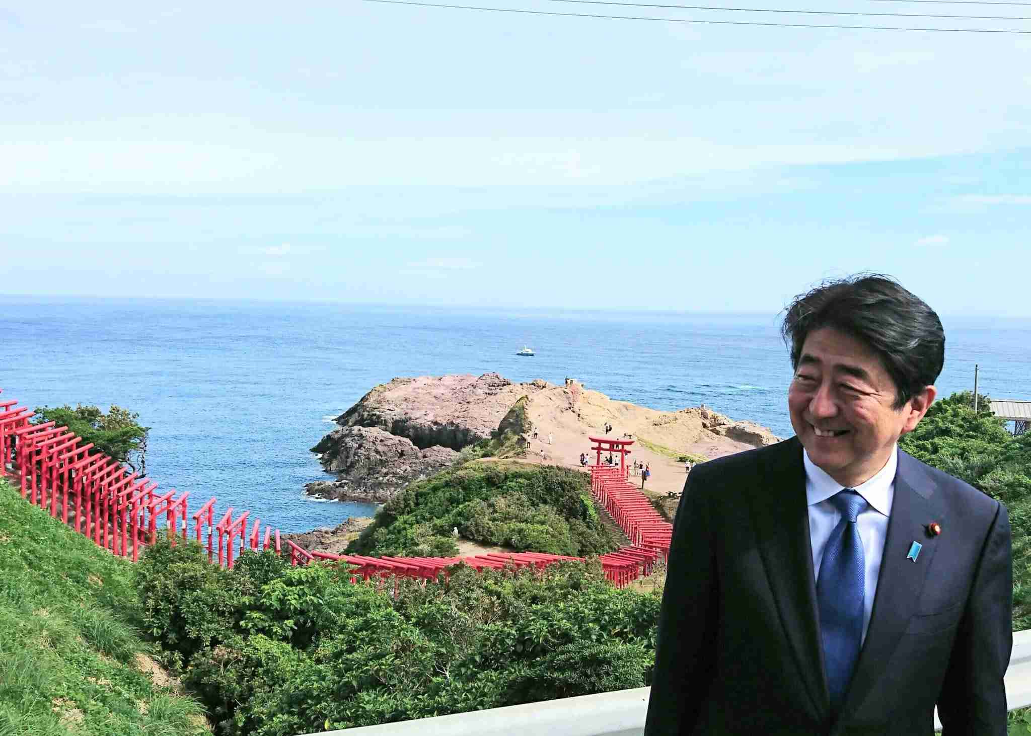 菅義偉前首相　安倍元首相は「寂しがり屋でもありました」、銃撃の一報受け「そばにいてやりたい」と奈良へ