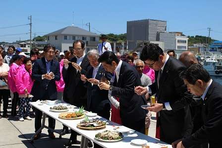 菅義偉前首相 安倍元首相は「寂しがり屋でもありました」、銃撃の一報受け「そばにいてやりたい」と奈良へ