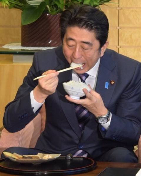 菅義偉前首相 安倍元首相は「寂しがり屋でもありました」、銃撃の一報受け「そばにいてやりたい」と奈良へ