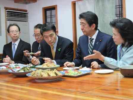 菅義偉前首相　安倍元首相は「寂しがり屋でもありました」、銃撃の一報受け「そばにいてやりたい」と奈良へ
