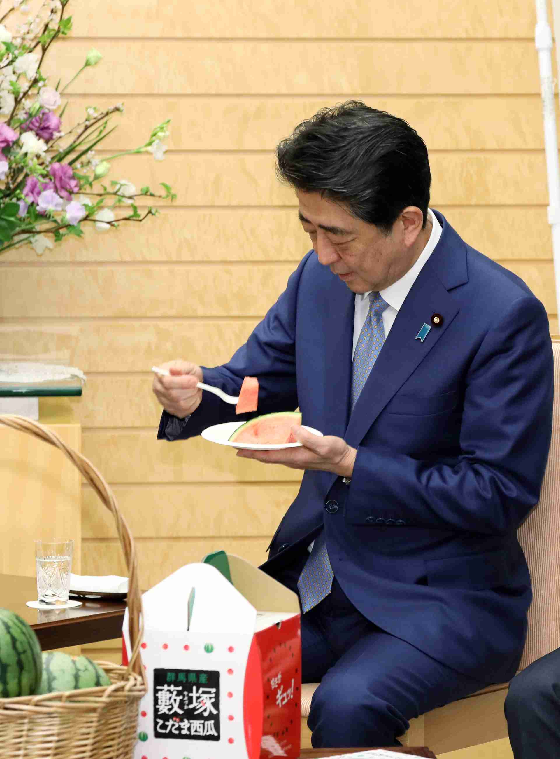 菅義偉前首相　安倍元首相は「寂しがり屋でもありました」、銃撃の一報受け「そばにいてやりたい」と奈良へ
