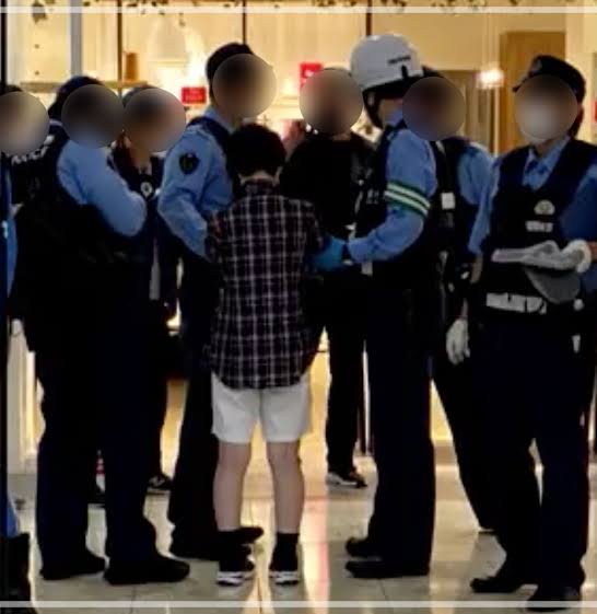 首に針刺され2歳児けが、日光市、傷害容疑で女逮捕