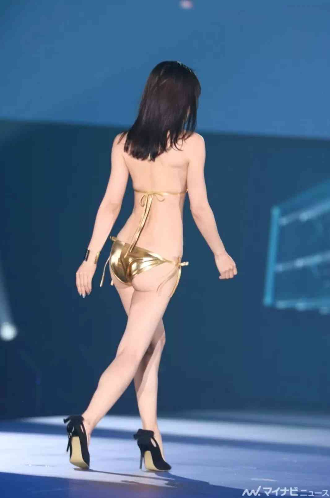 熊田曜子、ピンクのビキニで美ボディー披露！体形維持の秘密は「夏休みの子どもたちの世話」ってマジ？