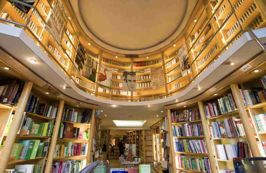 最近、書店に行きますか？