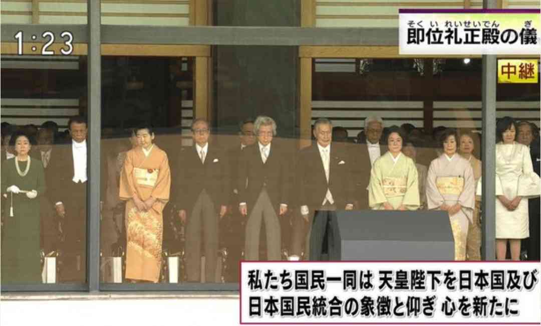 バルコニーからはしご車で男性救助 金沢・片町のビル