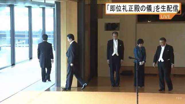 バルコニーからはしご車で男性救助 金沢・片町のビル