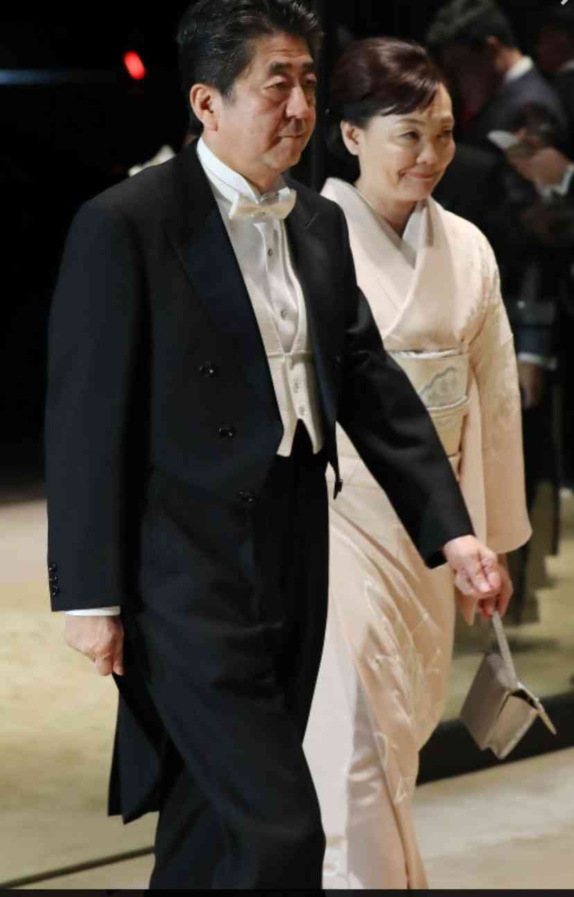 バルコニーからはしご車で男性救助 金沢・片町のビル