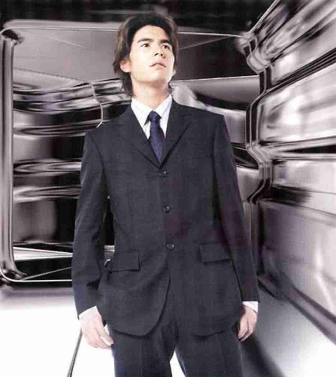 『初恋の悪魔』伊藤英明“署長”、47歳に　撮影中の誕生日サプライズに恐縮