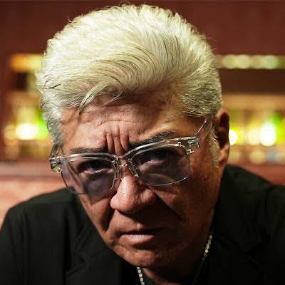 あおり運転の男、被害車両にスケボー投げつける…仲裁者には体当たりして胸ぐらつかむ