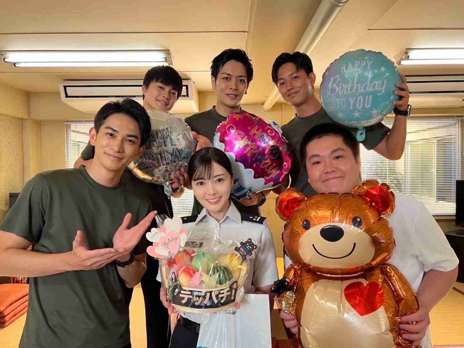 白石麻衣“30歳の誕生日”に祝福の嵐 最新ショットに反響「地球上で一番かわいい三十路」