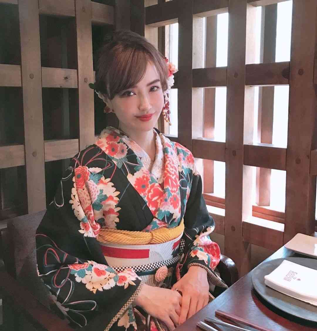 斎藤工、バカボンのパパらと同じ”41歳”を迎えたことを報告「驚愕の同世代を受け入れなければと」