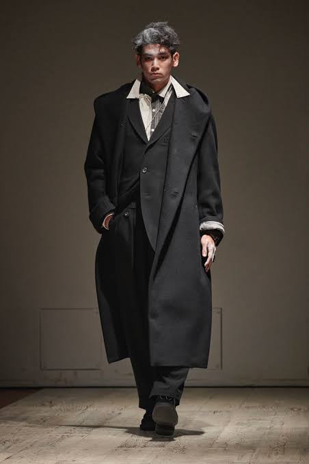 何頭身なの?!本木雅弘の長男UTA、190センチの抜群スタイル！那須川天心と２ショット