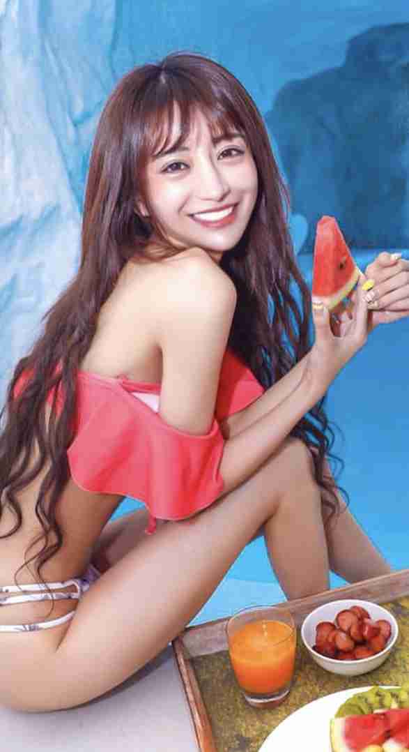 元キャバ嬢社長でモデルの愛沢えみり、33歳最新ショット＆整形総額費用を告白「目、鼻、歯…」