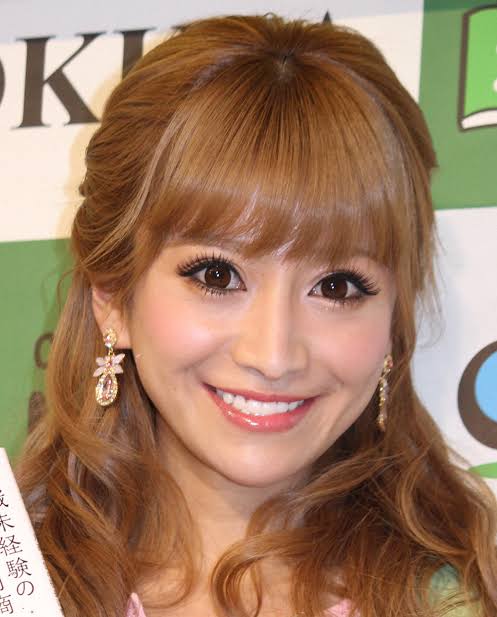 元キャバ嬢社長でモデルの愛沢えみり、33歳最新ショット＆整形総額費用を告白「目、鼻、歯…」
