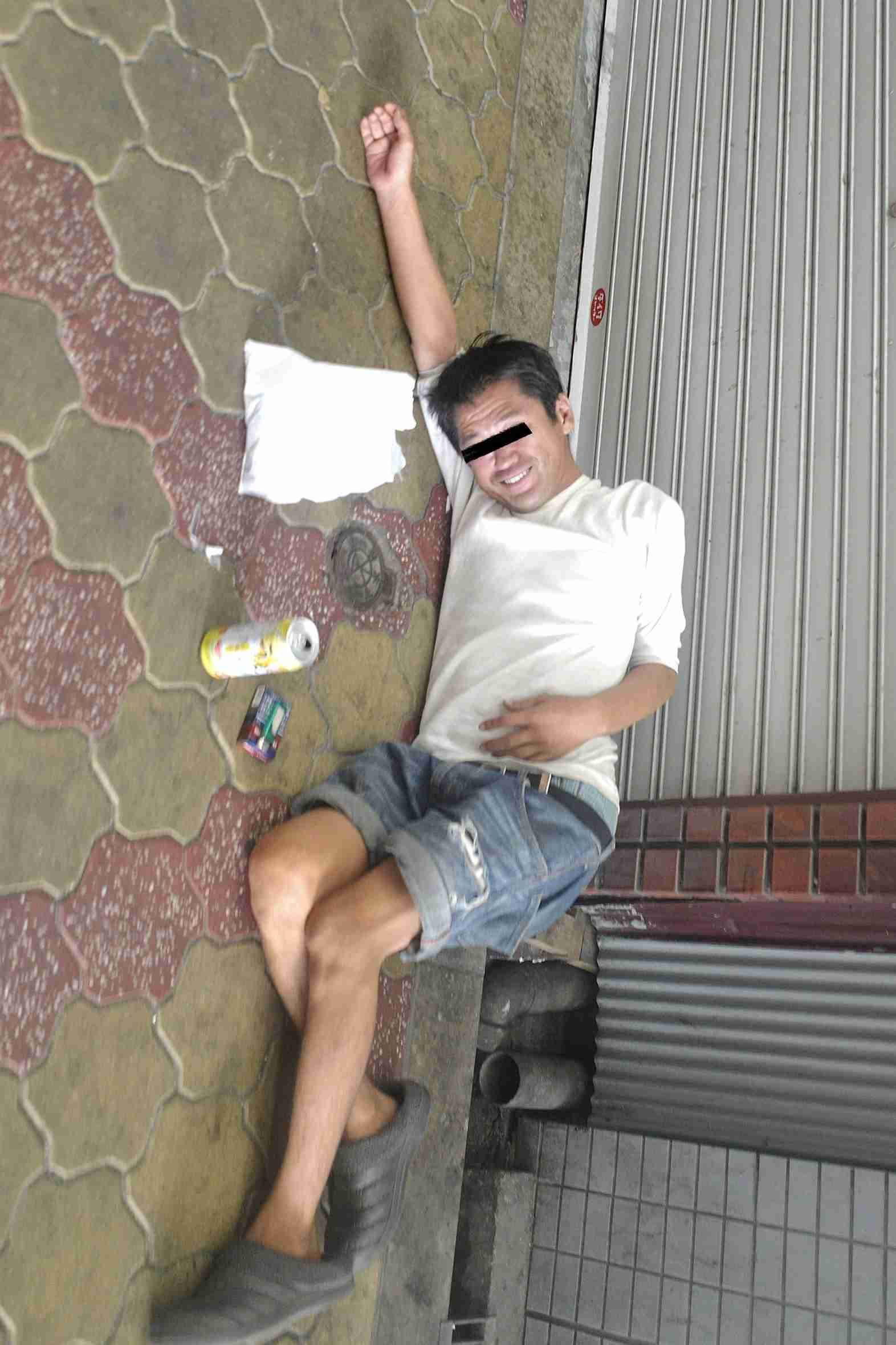 “酔っ払った”クマを保護　幻覚作用のあるハチミツで…。　トルコ
