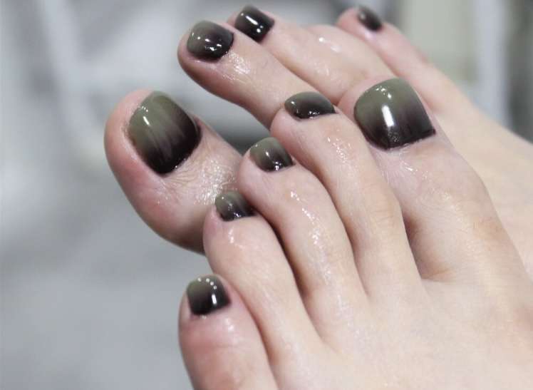 秋冬フットネイル