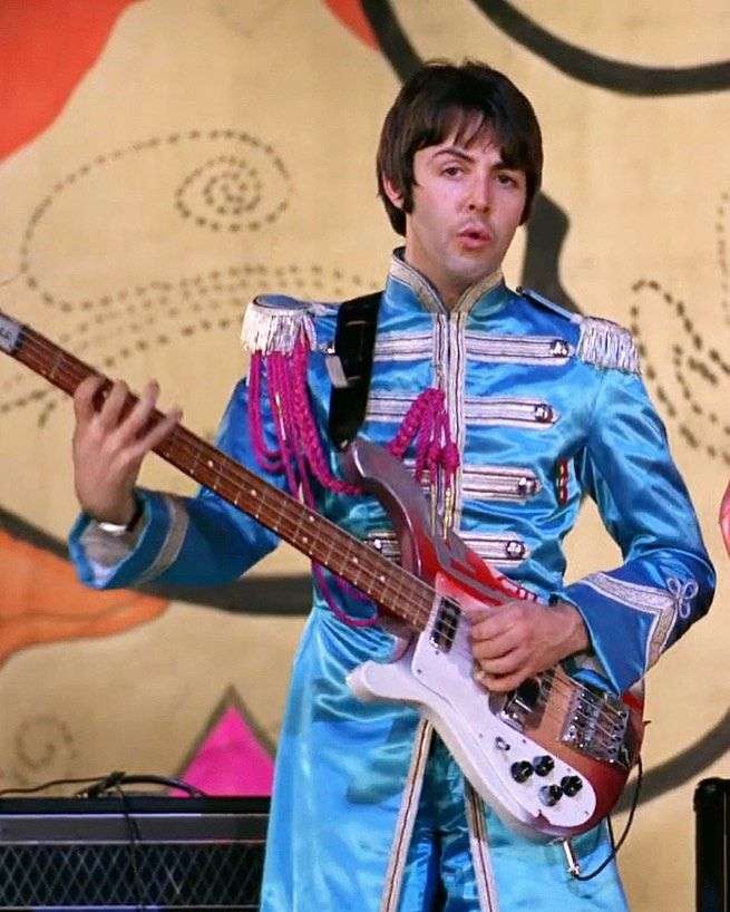 バンドでどの楽器の人好きになりますか？🎸🥁🎤