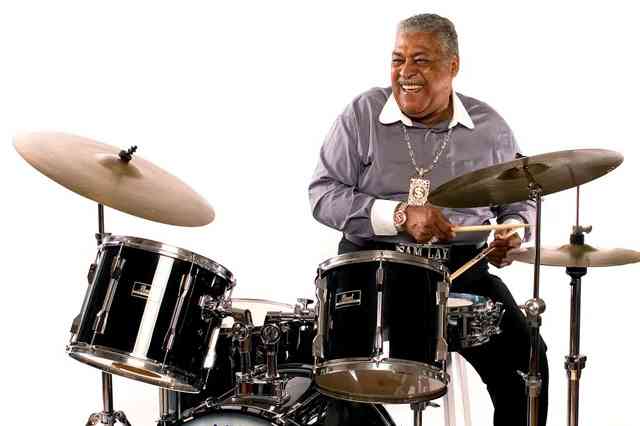 バンドでどの楽器の人好きになりますか？🎸🥁🎤