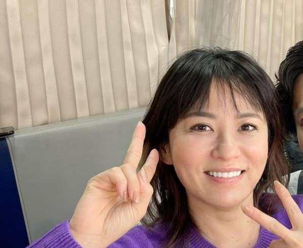 鈴木砂羽、50歳＆俳優業30周年でファンに感謝のメッセージ 「こんな可愛い50代いない」祝福の声