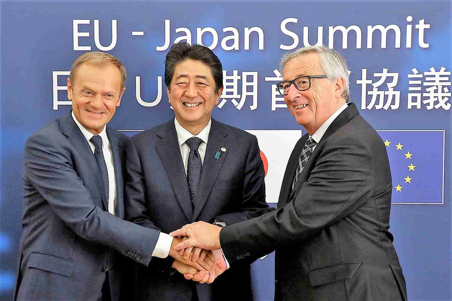 岸田首相がエリザベス英女王の国葬参列検討…ネットでは批判的な意見続出