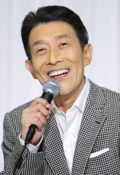 食事は肉とサラダ…まだあった! 西村経産相 驚愕の「トリセツ」