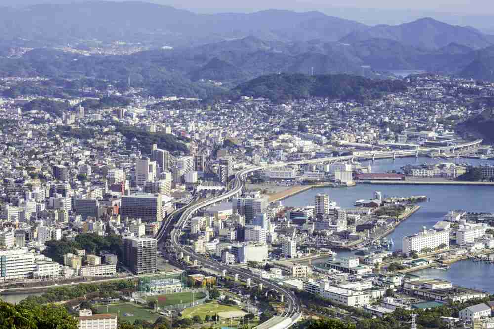 「東日本出身で西日本に行く機会がなかった人が青森くらいの規模と考えて鹿児島に行くと驚くことが多い」に共感の声