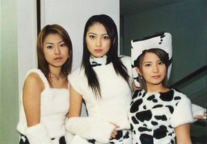 元モー娘。石黒彩　次女が20歳に　お手製「お菓子の家」でお祝い　「素敵」「お家すごいです！」の声