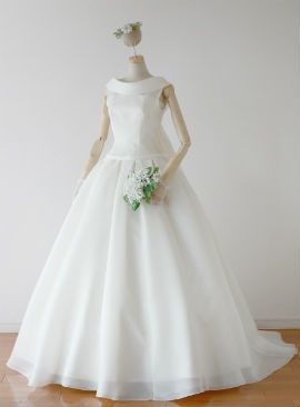 ウエディングドレスどんなの着た？