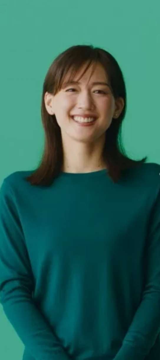 綾瀬はるか、“2度目のユニクロCM共演”松下洸平と息ピッタリ