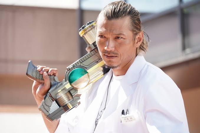 純烈　新メンバーに岩永洋昭「仮面ライダーオーズ」のバース役　舞台挨拶でサプライズ発表